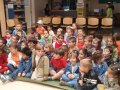 El “Cuento de los niños del arco iris” educa en el no racismo