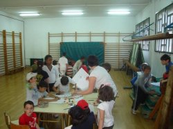 El Centro de Integración Local de la Fundación de la Lengua Española en Ponferrada participa en la Semana Intercultural del colegio Campo de la Cruz.